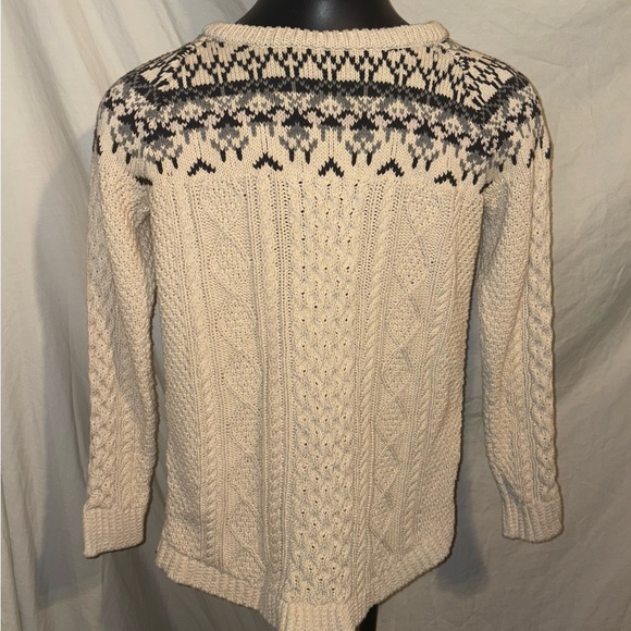 L.L. Bean Signature 100% Cotton Fisherman Cable-Knit Chunky Sweater Medium - Picture 2 of 10
